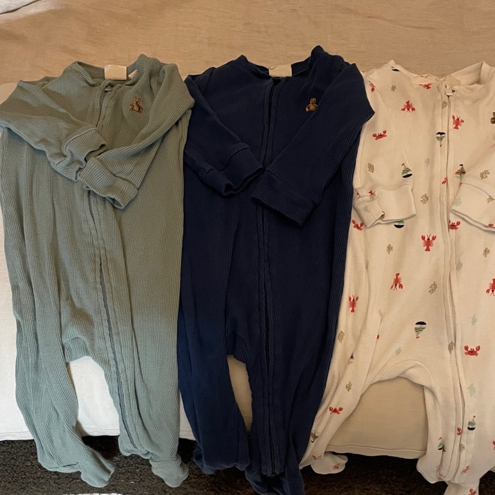 GAP baby zip up pajama onesies